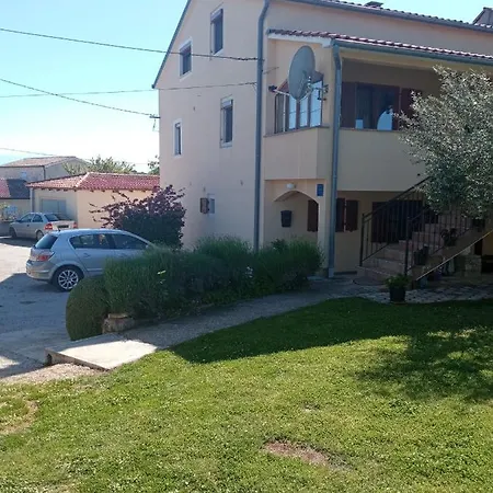 Apartment Dado Porec