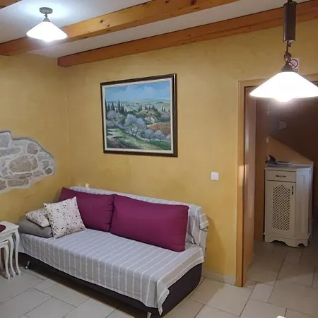 Dado Apartment *