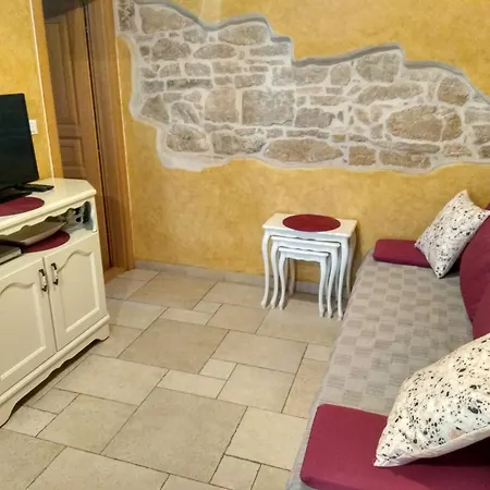 Apartment Dado *